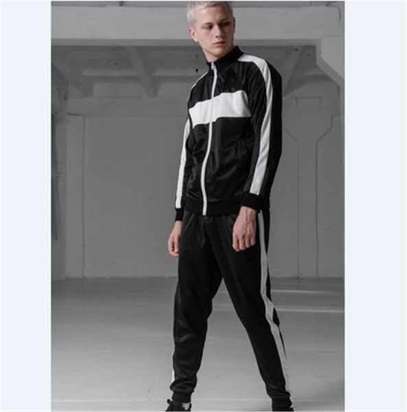 mens colorblocked tracksuits designer male stand collar cardigan 2pcs sets fashion trend thin section casual long sleeve coat trousers suits, Gray
mens colorblocked tracksuits designer male stand collar cardigan 2pcs sets fashion trend thin section casual long sleeve coat trousers suits, Gray