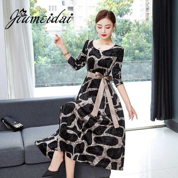 casual dresses jiumeidai 2021 women chinese style velvet dress lady elegant printed female o-neck vintage party clothing plus size, Black;gray
casual dresses jiumeidai 2021 women chinese style velvet dress lady elegant printed female o-neck vintage party clothing plus size, Black;gray