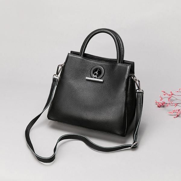 cross body ladies bag 2021 designer casual leather handbag fashion shoulder messenger
cross body ladies bag 2021 designer casual leather handbag fashion shoulder messenger