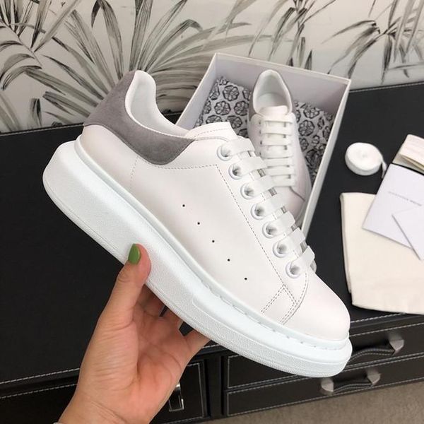 2020 casual shoes oversized multicolor colorway white women designer shoes ladies flat sandals ladies designer wonem casual shoes, Black 
2020 casual shoes oversized multicolor colorway white women designer shoes ladies flat sandals ladies designer wonem casual shoes, Black