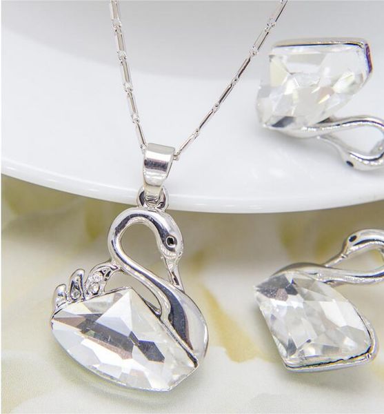 2020 gold silver plated swan austrian crystal necklace earrings jewelry sets for women wholesale
2020 gold silver plated swan austrian crystal necklace earrings jewelry sets for women wholesale