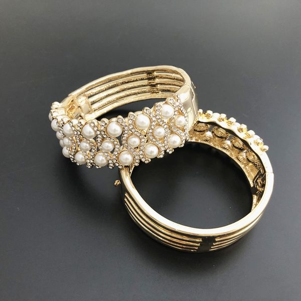 elegant luxurious dubai pearls and crystal bracelets arab woman's wedding ornament open-ended bride bangles morocco jewelry, Black
elegant luxurious dubai pearls and crystal bracelets arab woman's wedding ornament open-ended bride bangles morocco jewelry, Black