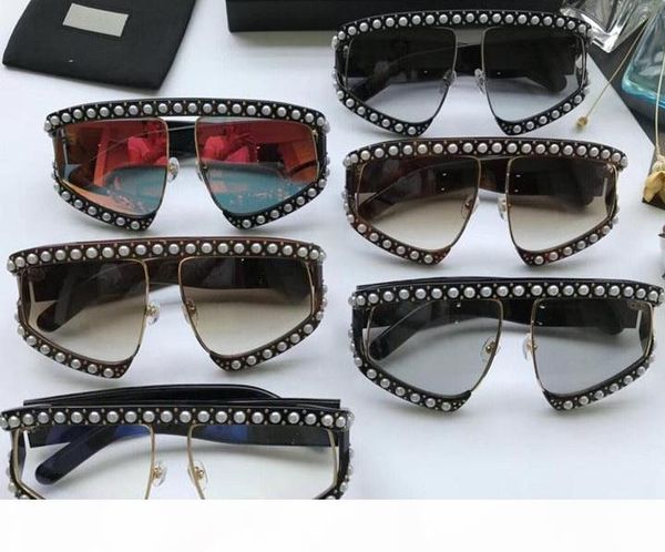 new fashion style 0234s oversized goggles inlaid pearl rivets frame leg uv protection eyewear 0234 sunglasses with original case, White;black 
new fashion style 0234s oversized goggles inlaid pearl rivets frame leg uv protection eyewear 0234 sunglasses with original case, White;black