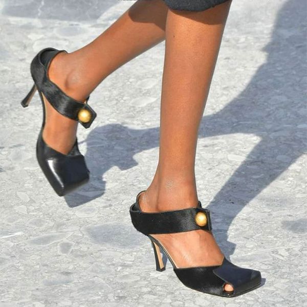 dress shoes 2021 summer luxury gold buttons high heels women sandals designer hollow out square toe ladies party club pumps, Black
dress shoes 2021 summer luxury gold buttons high heels women sandals designer hollow out square toe ladies party club pumps, Black