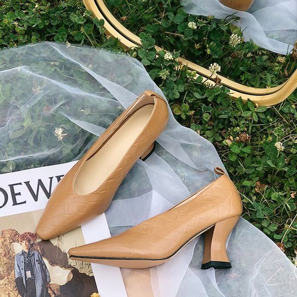 dress shoes handmade women apricot leather embossing pumps chic design office lady work vintage wine red high heels chaussures femmes, Black
dress shoes handmade women apricot leather embossing pumps chic design office lady work vintage wine red high heels chaussures femmes, Black