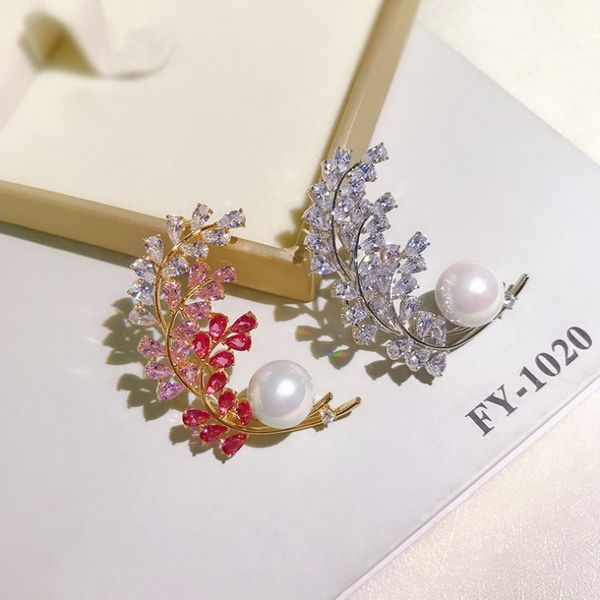 men and women's breast pin rhinestone  jewelry brooches classic jewelry brooches for  men women trendy bridal gift brooch coa, Gray
men and women's breast pin rhinestone  jewelry brooches classic jewelry brooches for  men women trendy bridal gift brooch coa, Gray