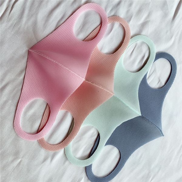 2020 new designer star celebrity inspired face mask breathable layer breathing hole washable children mask factory direct spot wholesale
2020 new designer star celebrity inspired face mask breathable layer breathing hole washable children mask factory direct spot wholesale