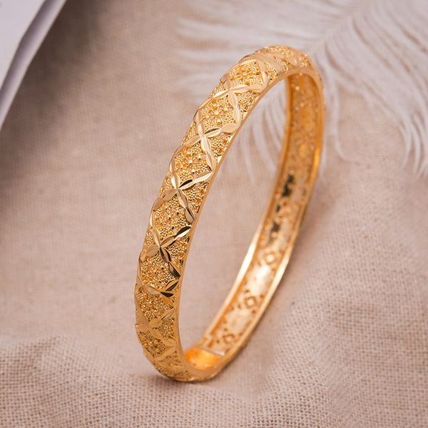 1pcs bracelets dubai india bangles for women simplebanglelove bangle pulseiras arab girls kids wedding bridal party gift, Black 
1pcs bracelets dubai india bangles for women simplebanglelove bangle pulseiras arab girls kids wedding bridal party gift, Black