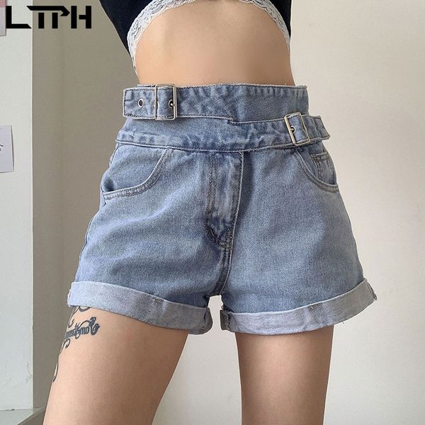 2020 summer new arrival ins style adjustable waistline washed jeans for women shorts straight bag hip simple wild casual pants, Blue
2020 summer new arrival ins style adjustable waistline washed jeans for women shorts straight bag hip simple wild casual pants, Blue