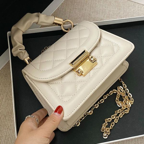 mini simple pu leather tote bags for women new fashion chain female shoulder handbags solid color ladies' travel crossbody bags
mini simple pu leather tote bags for women new fashion chain female shoulder handbags solid color ladies' travel crossbody bags