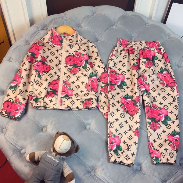 fahion designer kids clothing set baby boys girls coat + pants 2pcs suits infant outfits 2020 children clothes 2-9year, White
fahion designer kids clothing set baby boys girls coat + pants 2pcs suits infant outfits 2020 children clothes 2-9year, White