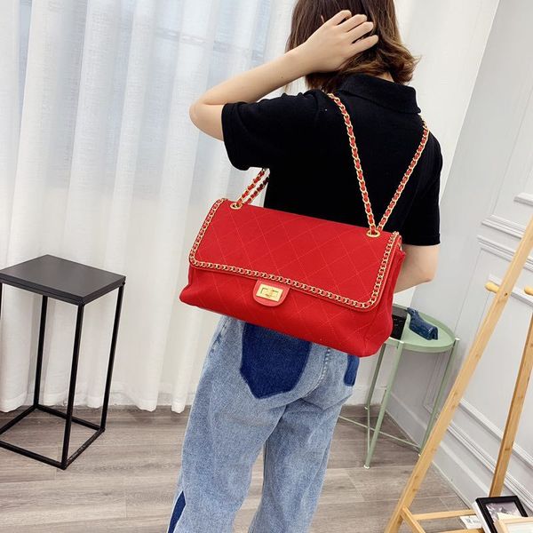 new popular fashion crossbody shoulder bags sling stripped chain big large velvet handbags for women ladies adjustable strap
new popular fashion crossbody shoulder bags sling stripped chain big large velvet handbags for women ladies adjustable strap