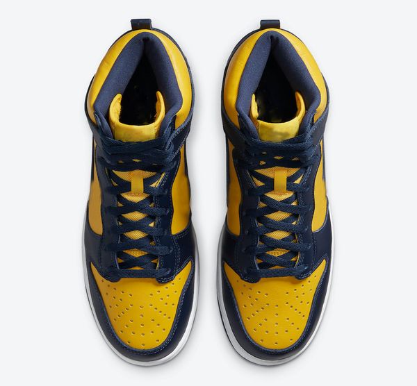 2020 released authentic dunk high michigan varsity maize & blue midnight navy men women running shoes sport sneakers with original box
2020 released authentic dunk high michigan varsity maize & blue midnight navy men women running shoes sport sneakers with original box
