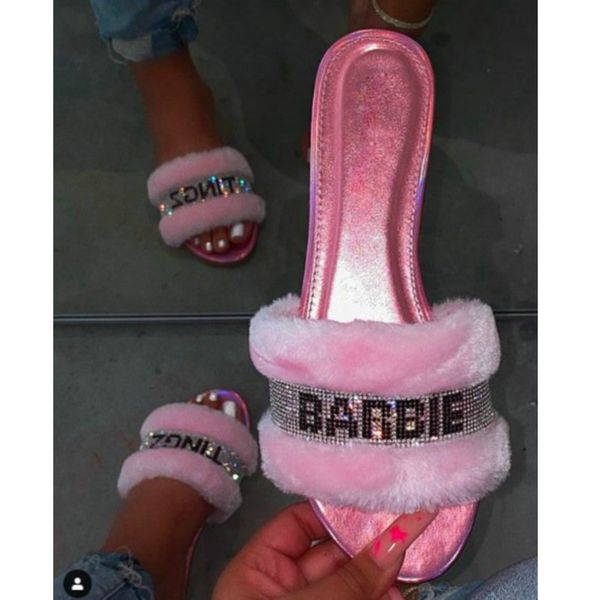 plus size women's shoes slippers 2020 summer europe new furry flat sippers women explosion models sandals, Black
plus size women's shoes slippers 2020 summer europe new furry flat sippers women explosion models sandals, Black