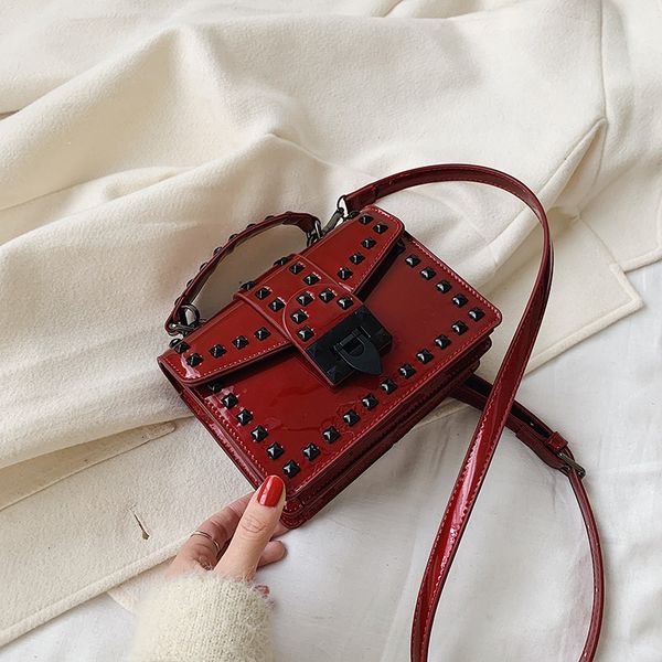 designer rivet flap square bag 2020 new pu leather women handbag european fashion lock chain shoulder messenger bag
designer rivet flap square bag 2020 new pu leather women handbag european fashion lock chain shoulder messenger bag