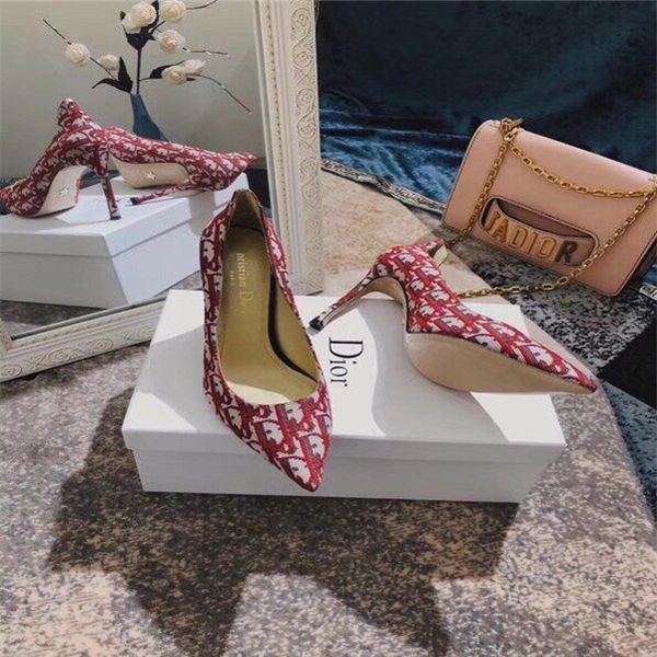2020 designer high heels party dress shoes party socialite pointed toe buckle classic vintage flat shoes wedding dîõr shoes, Gray
2020 designer high heels party dress shoes party socialite pointed toe buckle classic vintage flat shoes wedding dîõr shoes, Gray