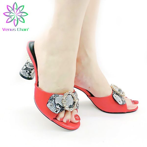 new fashion ladies shoes summer slippers good quality women shoes ladies footwear comfortable fashion wedding female, Black
new fashion ladies shoes summer slippers good quality women shoes ladies footwear comfortable fashion wedding female, Black