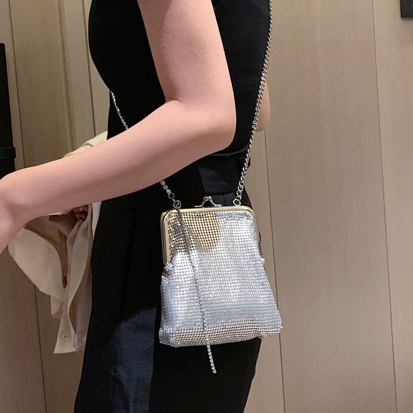 diamond chain luxury mini phone bag ladies aluminum sheet handbag shoulder bag silver clutch bags evening purse
diamond chain luxury mini phone bag ladies aluminum sheet handbag shoulder bag silver clutch bags evening purse