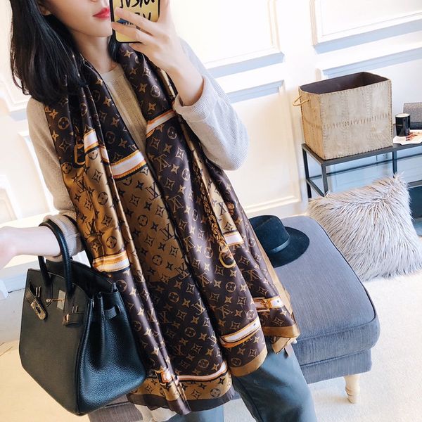 2019brand silk scarf fashion designer letter floral pattern scarves women shawl size 180*90 ship, Blue;gray
2019brand silk scarf fashion designer letter floral pattern scarves women shawl size 180*90 ship, Blue;gray