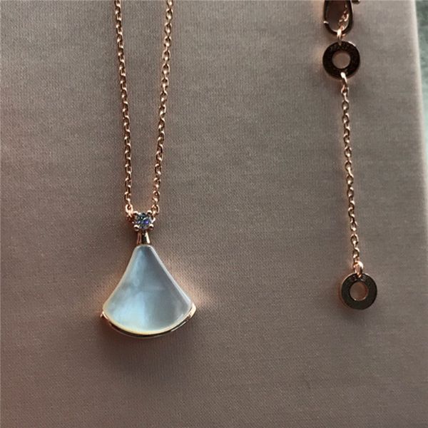 new women's necklaces, women's sterling silver fan net red, simple and cool wind, small fashion, light luxury small skirt, fan-sha
new women's necklaces, women's sterling silver fan net red, simple and cool wind, small fashion, light luxury small skirt, fan-sha