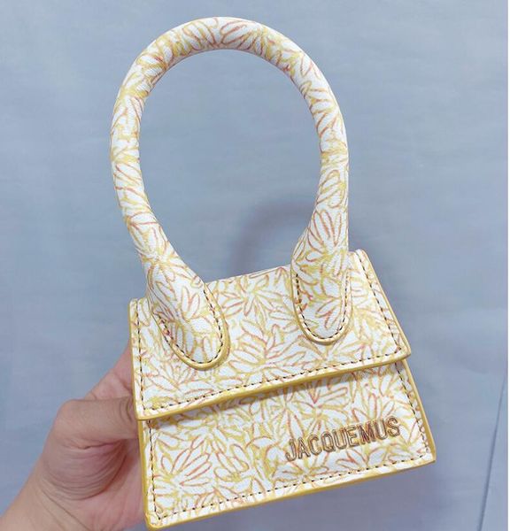jacquemus factory direct sales 2020 new letter bag le grand chiquito blue flower bag shoulder handbag purses female crossbody bags blue a12
jacquemus factory direct sales 2020 new letter bag le grand chiquito blue flower bag shoulder handbag purses female crossbody bags blue a12