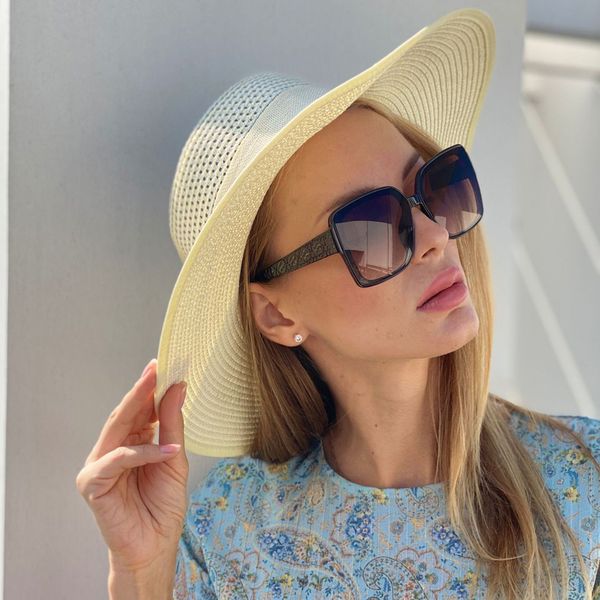 2020 luxury oversized women sunglasses large frame fashion brand designer vintage square elegant ladies sunglasses, White;black
2020 luxury oversized women sunglasses large frame fashion brand designer vintage square elegant ladies sunglasses, White;black