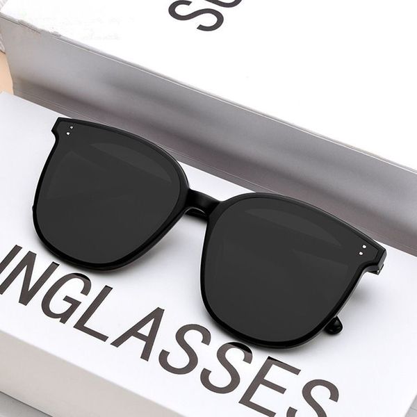 vintage round gm men sunglasses women acetate exquisite sun glasses uv400 protection oculos de grau, White;black
vintage round gm men sunglasses women acetate exquisite sun glasses uv400 protection oculos de grau, White;black