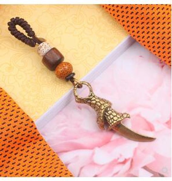 claw keychain pure brass male and female elementary school children creative high-end car hanging necklace ornament, Silver
claw keychain pure brass male and female elementary school children creative high-end car hanging necklace ornament, Silver