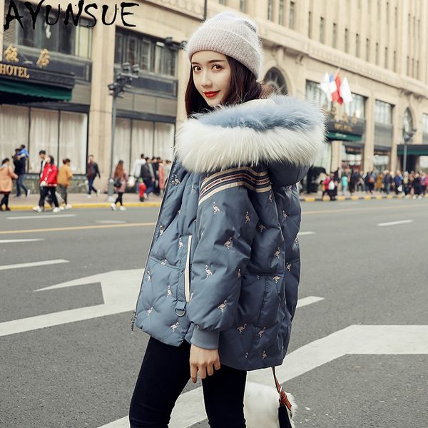 ayunsue women's down jacket winter coat women raccoon dog fur collar hooded embroidery parkas mujeres abrigos 2020, Black;white
ayunsue women's down jacket winter coat women raccoon dog fur collar hooded embroidery parkas mujeres abrigos 2020, Black;white