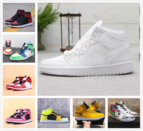 new 1 1s mid mens basketball shoes travis scotts unc obsidian women sneakers chicago toe shattered sports shoes trainers
new 1 1s mid mens basketball shoes travis scotts unc obsidian women sneakers chicago toe shattered sports shoes trainers
