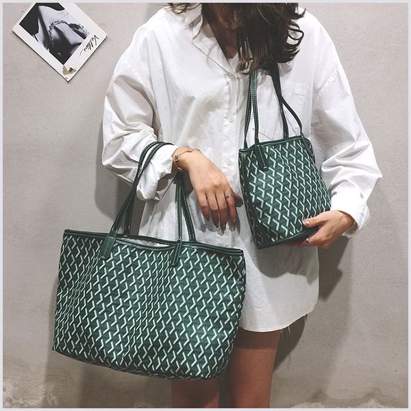 2020 fashion women pu sofe leather lady pillow pack handbags purse shoulder tote tassels bag 16 color
2020 fashion women pu sofe leather lady pillow pack handbags purse shoulder tote tassels bag 16 color