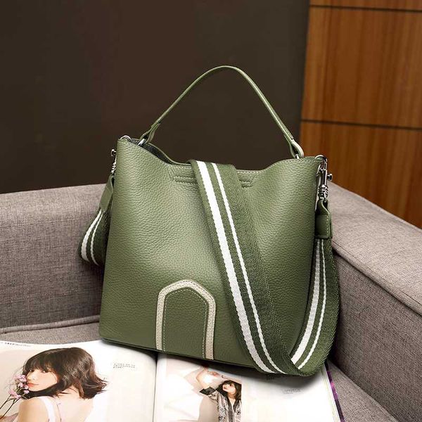 leather women shoulder bags wide shoulder strap ladies crossbody bucket bag elegant female composite bag handbags
leather women shoulder bags wide shoulder strap ladies crossbody bucket bag elegant female composite bag handbags