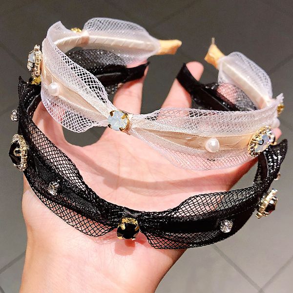 new women elegant lace crystal white black simple hairbands sweet hair holder ornament headband lady fashion hair accessories
new women elegant lace crystal white black simple hairbands sweet hair holder ornament headband lady fashion hair accessories
