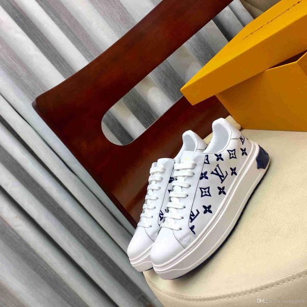 2020 ladies fashion platform shoes comfortable wild casual shoes fashion printing women's shoes, Red;white
2020 ladies fashion platform shoes comfortable wild casual shoes fashion printing women's shoes, Red;white
