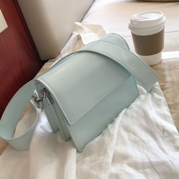 сплошной цвет площади crossbody мешок 2020 новое высокое качество кожа женские сумки плеча сумка с широким плечевым ремнем
сплошной цвет площади crossbody мешок 2020 новое высокое качество кожа женские сумки плеча сумка с широким плечевым ремнем