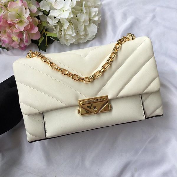 2021p new luxury design ladies handbag simple style shoulder bag wild fashion leather metal texture chain ladies crossbody bag
2021p new luxury design ladies handbag simple style shoulder bag wild fashion leather metal texture chain ladies crossbody bag