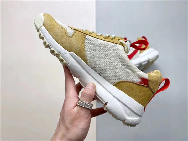 2020 original tom sachs x craft mars yard 2.0 ts joint limited sneaker natural sport red maple authentic running shoes with box
2020 original tom sachs x craft mars yard 2.0 ts joint limited sneaker natural sport red maple authentic running shoes with box
