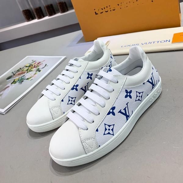 luxury fashion speed runner low-men's casual shoes printed leather road cycling football shoes boys basketball shoes with original, Black
luxury fashion speed runner low-men's casual shoes printed leather road cycling football shoes boys basketball shoes with original, Black