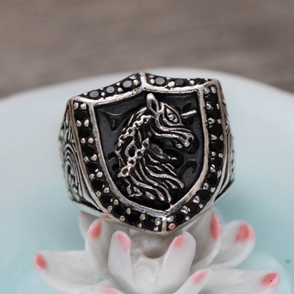 925 sterling silver ornament hand-inlaid artificial obsidian unicorn seiko men's ring new
925 sterling silver ornament hand-inlaid artificial obsidian unicorn seiko men's ring new