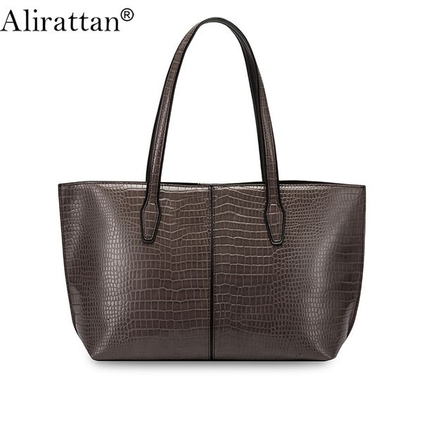 alirattan new genuine leather crocodile parttern larege shopping bags new fashion shoulder bag luxury design trendy travel tote
alirattan new genuine leather crocodile parttern larege shopping bags new fashion shoulder bag luxury design trendy travel tote