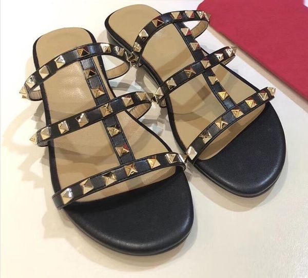 2021 new fashion women's flat rivet espadrilles shoes casual sandals leather flat slippers flip flop 35-41, Black
2021 new fashion women's flat rivet espadrilles shoes casual sandals leather flat slippers flip flop 35-41, Black