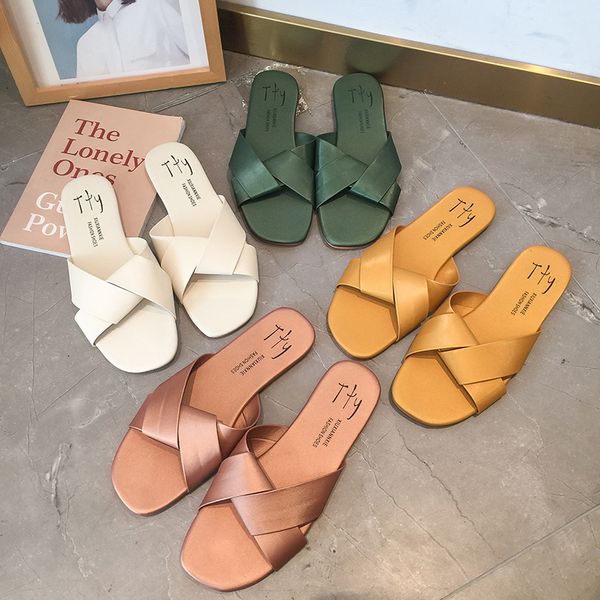 flat shoes female slippers women summer platform slides loafers pantofle low fashion 2020 soft luxury rubber basic pu loafers, Black
flat shoes female slippers women summer platform slides loafers pantofle low fashion 2020 soft luxury rubber basic pu loafers, Black