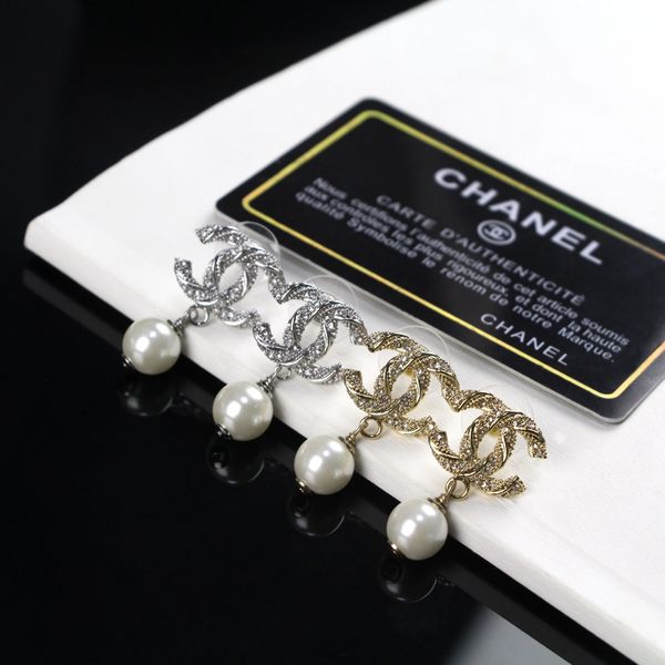 new product titanium steel jewelry alphabet earrings diamond design fashion earrings exquisite ladies simple earrings with box xx150, Golden
new product titanium steel jewelry alphabet earrings diamond design fashion earrings exquisite ladies simple earrings with box xx150, Golden