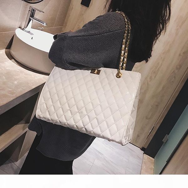 chain large shoulder bag women travel bags patent leather fashion handbags for women tote bag sac a main femme
chain large shoulder bag women travel bags patent leather fashion handbags for women tote bag sac a main femme