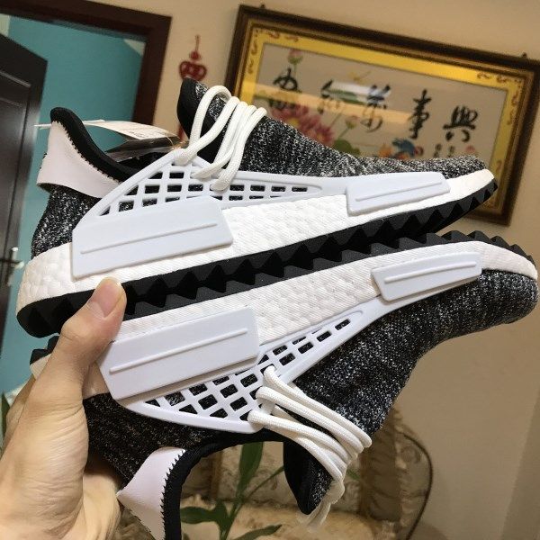 pharrell oreo ac7359 core black footwear white footwear white luxe chaussures de running shoes sports men shoes schoenen size, White;red
pharrell oreo ac7359 core black footwear white footwear white luxe chaussures de running shoes sports men shoes schoenen size, White;red