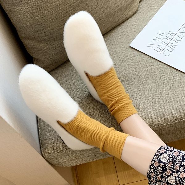 2020 new plush shoes flat heel solid color casual fashion suede shoes women winter plus velvet warm women's, Black
2020 new plush shoes flat heel solid color casual fashion suede shoes women winter plus velvet warm women's, Black