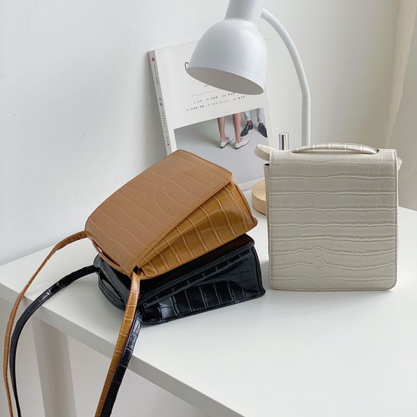 2020 new mini alligator women handbag pu leather crocodile lady shoulder bag casual female cover crossbody phone bag whole sale
2020 new mini alligator women handbag pu leather crocodile lady shoulder bag casual female cover crossbody phone bag whole sale