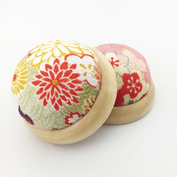 1pc floral cross stitch needle sewing pin cushion button home tailors safety craft diy stitch sewing needlework accessories, Black
1pc floral cross stitch needle sewing pin cushion button home tailors safety craft diy stitch sewing needlework accessories, Black