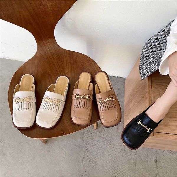 2020 low heels slipper for women fringe mule square toe slide metal decoration slip on sandals outdoor flip flops zapatos mujer, Black
2020 low heels slipper for women fringe mule square toe slide metal decoration slip on sandals outdoor flip flops zapatos mujer, Black