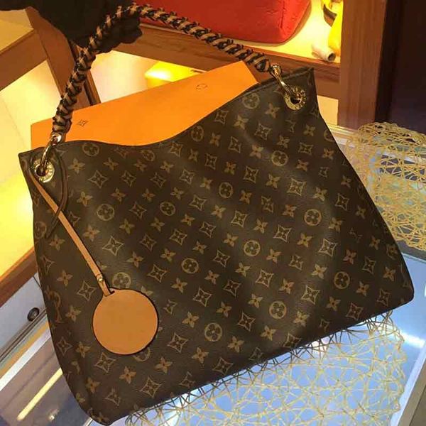 handbags women bags totes shoulder bags handbags fashion vintage style middle-aged lady printed shoulder messenger bag high capacity
handbags women bags totes shoulder bags handbags fashion vintage style middle-aged lady printed shoulder messenger bag high capacity